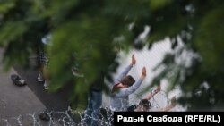 Затрыманыя дэманстранты ў адным з РУУС Менску, 2020 год 