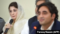 بلاول بوټو او مریم نواز په مې میاشت کې هم سره لیدلي وو. 
