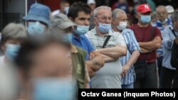 Bucureștii vor fi obligați să poarte din nou masca în toate spațiile publice
