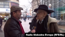 Enis Zebić u razgovoru sa hrvatskim filmskim producentom Brankom Lustigom, 2015.
