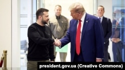 Доналд Трамп ва Владимир Зеленский. Акс аз 27-уми сентябри 2024
