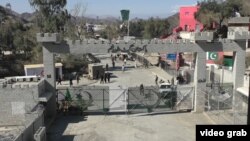 د پاکستان حکومت د کورونا وایرس وبا مخنیوي لپاره پر تورخم یو لړ سفري محدودیتونه لګولي - د ارشیف انځور