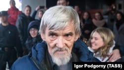 Ruski istoričar Juri Dmitrijev posle sudskog procesa u Petrozavodsku, 5. aprila 2018.