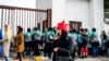 زنان در پشت نرده‌های ورزشگاه آزادی در یکی از بازی‌های پرسپولیس در ۱۹ آبان ۹۷