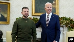 Владимир Зеленский жана Жо Байден. Архивдик сүрөт. 