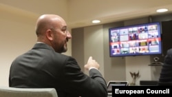 Председателят на Европейския съвет говори с лидерите на 27-те европейски държави по време на видеосреща на върха за коронавируса в сряда вечер в Брюксел