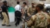 په پاکستان کې په تېرو شاوخوا دوو لسیزو کې پوځ اکثر د انتخاباتو امنیت ساتلو دنده پر مخ وړې ده - پخوانی انځور. 