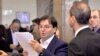 Fostul ministru al Sănătății, Nicolae Bănicioiu, este acuzat că a primit de-a lungul a trei ani aproape 4 milioane de lei mită pentru a păstra cinci manageri de spitale în funcții.