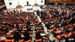 Քվեարկություն Թուրքիայի խորհրդարանում, արխիվ