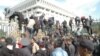 Үч депутаттын соту башталганы турат
