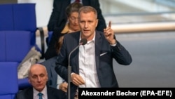 პეტრ ბისტრონი, გერმანიის ულტრამემარჯვენე პარტიის, AfD-ის წარმომადგენელი დეპუტატი
