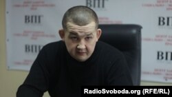 За словами Павла Лисянського, співробітники Офісу Омбудсмана України продовжують збирати інформацію про порушення прав людини в ОРДЛО