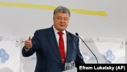 «Ми могли б обійтися без зовнішніх запозичень, якби нам не потрібно було гасити старі борги» – Порошенко