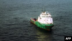 Зараз судно STEVIA перебуває в порту Лагоса
