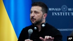«Ми можемо захистити наші міста від керованих бомб, якщо американське керівництво зробить крок уперед і дозволить нам знищувати російські військові літаки на їхніх базах. Це дасть миттєвий результат»