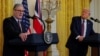 Уряд Британії повідомив про розмову прем’єра з Трампом перед переговорами в Саудівській Аравії 