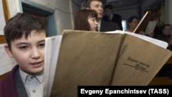 Many Jehovah's Witnesses in Russia have been imprisoned for their beliefs. (file photo)