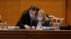 Ședințele de plen urmează să fie conduse de președintele Camerei Deputaților, Ludovic Orban, și de președintele Senatului, Anca Dragu.
