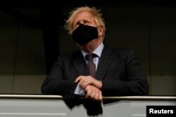 Boris Johnson e acuzat că a încălcat regulile pandemiei.