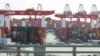 Macarale de mărfuri în portul Yangshan Port din Shanghai (imagine de arhivă).