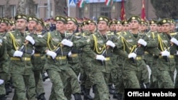 Низомиёни тоҷик. Акс аз бойгонӣ