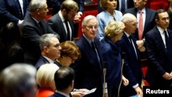 Френският премиер Мишел Барние и членове на френското правителство присъстват на парламентарен контрол в Националното събрание в Париж, Франция, 3 декември 2024 г.