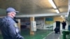 Правоохоронці встановили, що учень 9 класу під час тренування з кульової стрільби, зазнав поранення, коли тренер-викладач вийшов із приміщення тиру