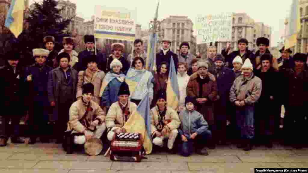  Киев. Буковинцы тоже присоединились к «Живой цепи». Фото Георгий Манчуленко