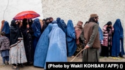 طالب عسکر او افغان مېرمنې