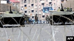 Զրահատեխնիկա Երևանի փողոցներում, 2-ը մարտի, 2008թ․