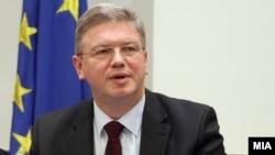 Եվրամիության ընդարձակման հարցերով հանձնակատար Շտեֆան Ֆյուլե, արխիվ