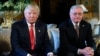 Președintele ales Donald Trump, alături de generalul în retragere Keith Kellogg la proprietatea lui Trump de la Mar-a-Lago din Palm Beach, Florida, 20 februarie 2017 