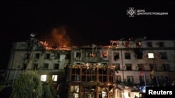 Urmările atacului rusesc cu rachetă asupra unui hotel din Krivoi Rog. 