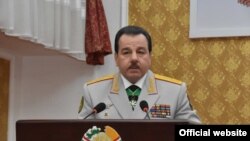 Тажикстан. Коргоо министри Шерали Мирзо. 