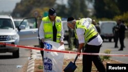 Un bărbat a fost ucis și altul rănit duminică în nordul Israelului.
