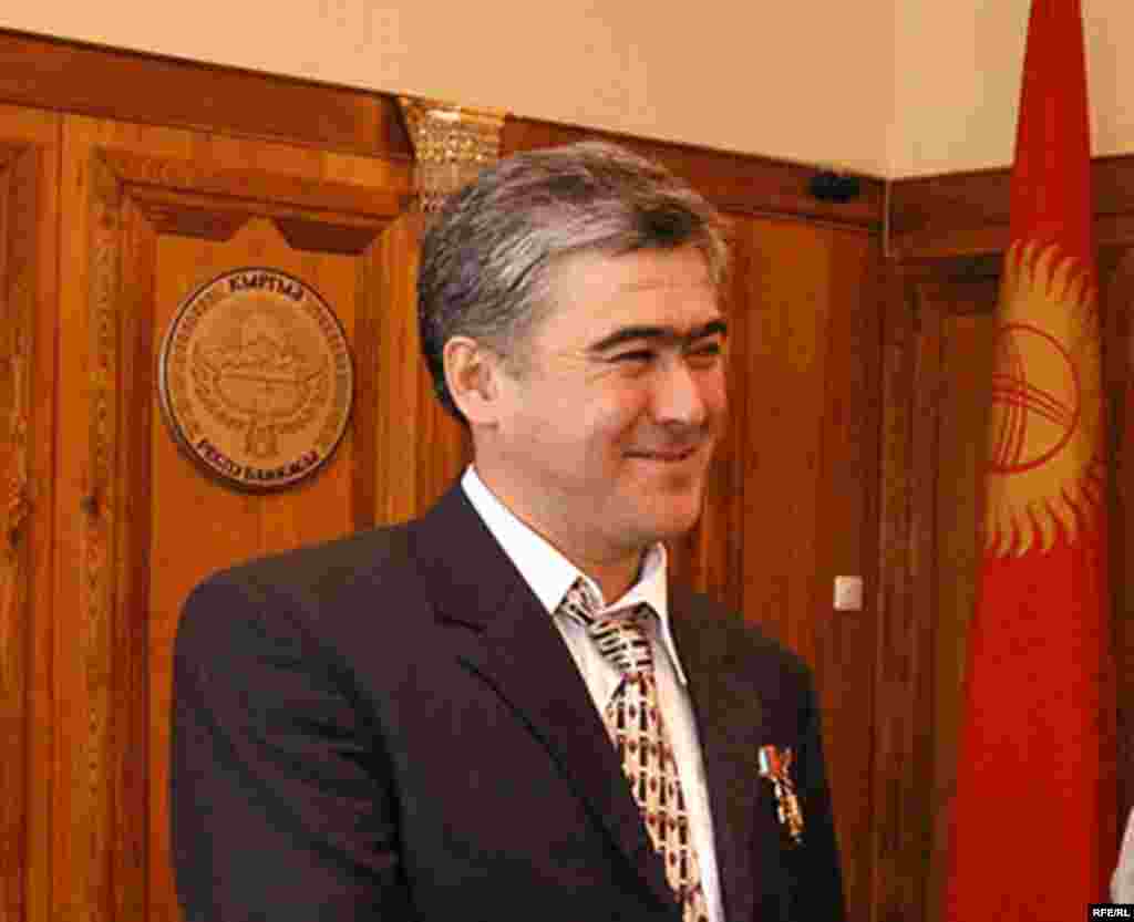 Генпрокуратура: Кадыржан Батыров переписал свою собственность на Салижана Шарипова.