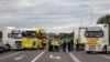 Польські перевізники заблокували рух вантажівок на трьох пунктах пропуску на польсько-українському кордоні з 6 листопада