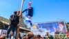 O efigie a premierului israelian Beniamin Netanyahu este atârnată la Teheran, pe 5 aprilie 2024, în timpul funeraliilor pentru șapte membri ai Corpului Gărzii Revoluționare Islamice uciși într-o lovitură în Siria, pe care Iranul a pus-o pe seama Israelului.