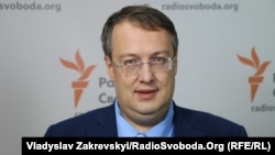 Геращенко пояснив, навіщо поширювали інформацію про психічне здоров'я чоловіка, який тримав заручників