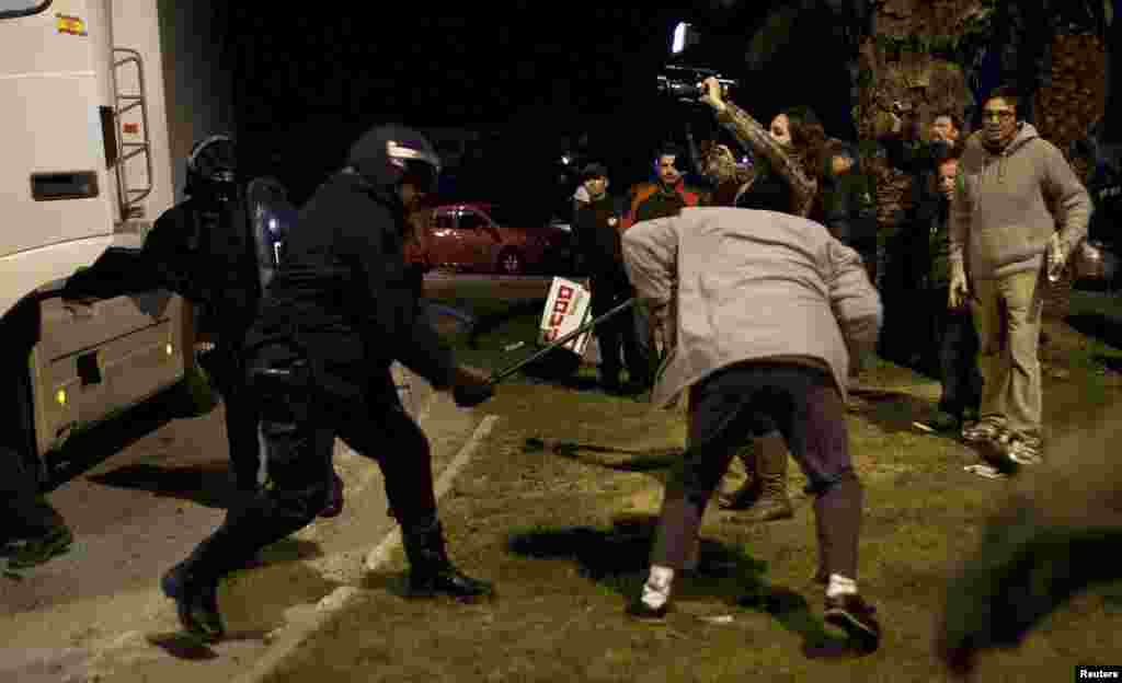 Španjolska, Malaga, 14. novembar 2012. Foto: REUTERS / Jon Nazca