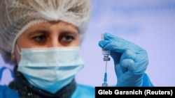 Dacă se va ajunge la un procent de vaccinare de 60-70%, la vară nu va mai fi nevoie de carantină