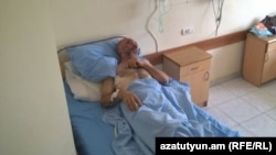 Սմբատ Հակոբյանը հիվանդանոցում, 22-ը սեպտեմբերի, 2015թ.