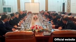 Соли 2019. Комиссияҳои байнидавлатии Тоҷикистону Қирғизистон аломатгузории марзи давлатиро баррасӣ мекунанд