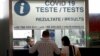 Aeroportul Otopeni este unul dintre punctele de acces în România în care autoritățile au la îndemână toate instrumentele pentru verificarea autenticității certificatelor verzi și corelarea cu persoana care le prezintă.