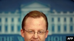 White House spokesman Robert Gibbs said U.S. authorities did not have enough information to put attempted plane bombing suspect Umar Farouk Abdulmutallab on a no-fly list.