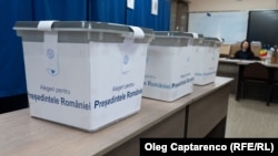 Голосування на виборах президента Румунії в столиці Молдови Кишиневі