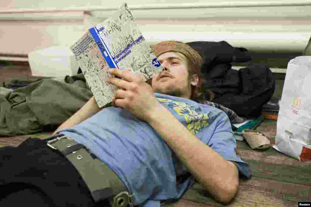 Politički aktivist Pjotr Verzilov, Moskva, januar 2009. Foto: REUTERS / Thomas Peter