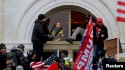 Upad u zgradu američkog Kapitola 6. januara 2021.