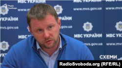 За словами речника МВС Артема Шевченка, поліцейські склали вже 643 адмінпротоколи щодо порушень правил передвиборчої агітації