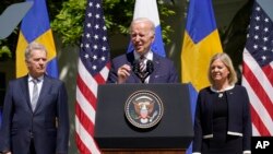 Финляндиянын президенти Саули Ниинистё, АКШнын президенти Жо Байден жана Швециянын премьер-министри Магдалена Андерссон. Вашингтон, АКШ. 19-май, 2022-жыл.